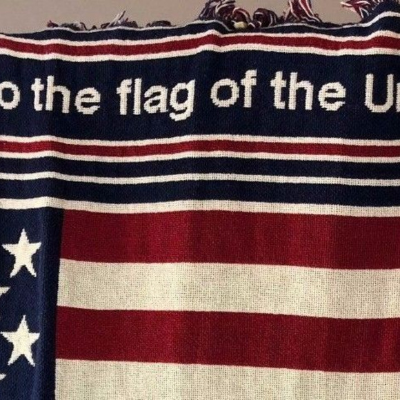 US Flag with Pledge of Allegiance Blanket The Rio - Picture 3 of 6